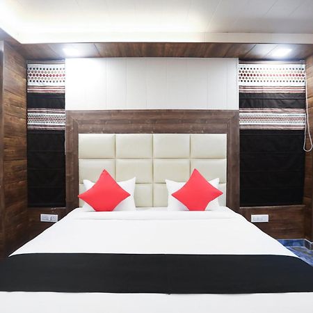 Hotel O Felicita Inn Near Seasons Mall Kharadi Eksteriør billede