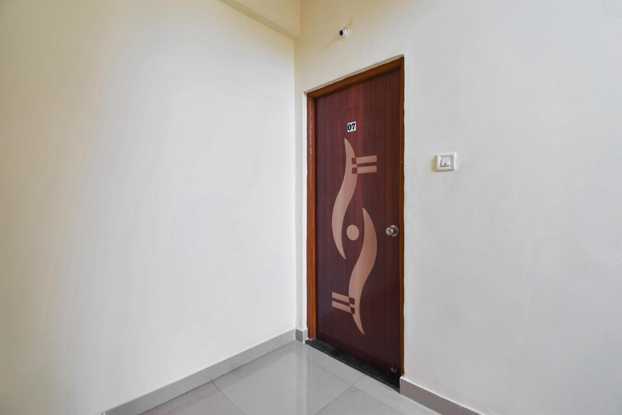 Hotel O Felicita Inn Near Seasons Mall Kharadi Eksteriør billede